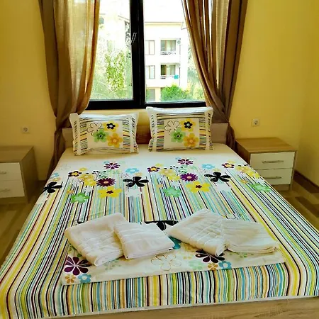 Family 3 Amadeus Lux شقة ساني بيتش