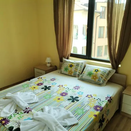 Family 3 Amadeus Lux شقة ساني بيتش